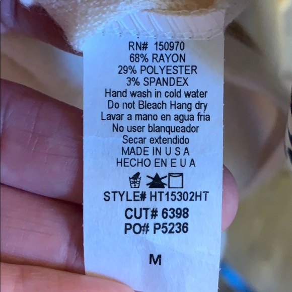 Oversized Top w/ Leopard sleeves - Picture 5 of 6